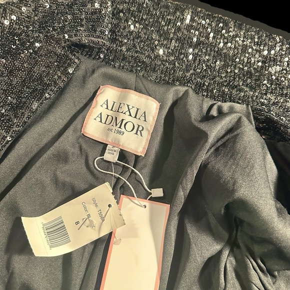 NWT Alexia Admor ‘Abbi’ Shimmering Sequined Blazer in Black Size 8 - Picture 2 of 16